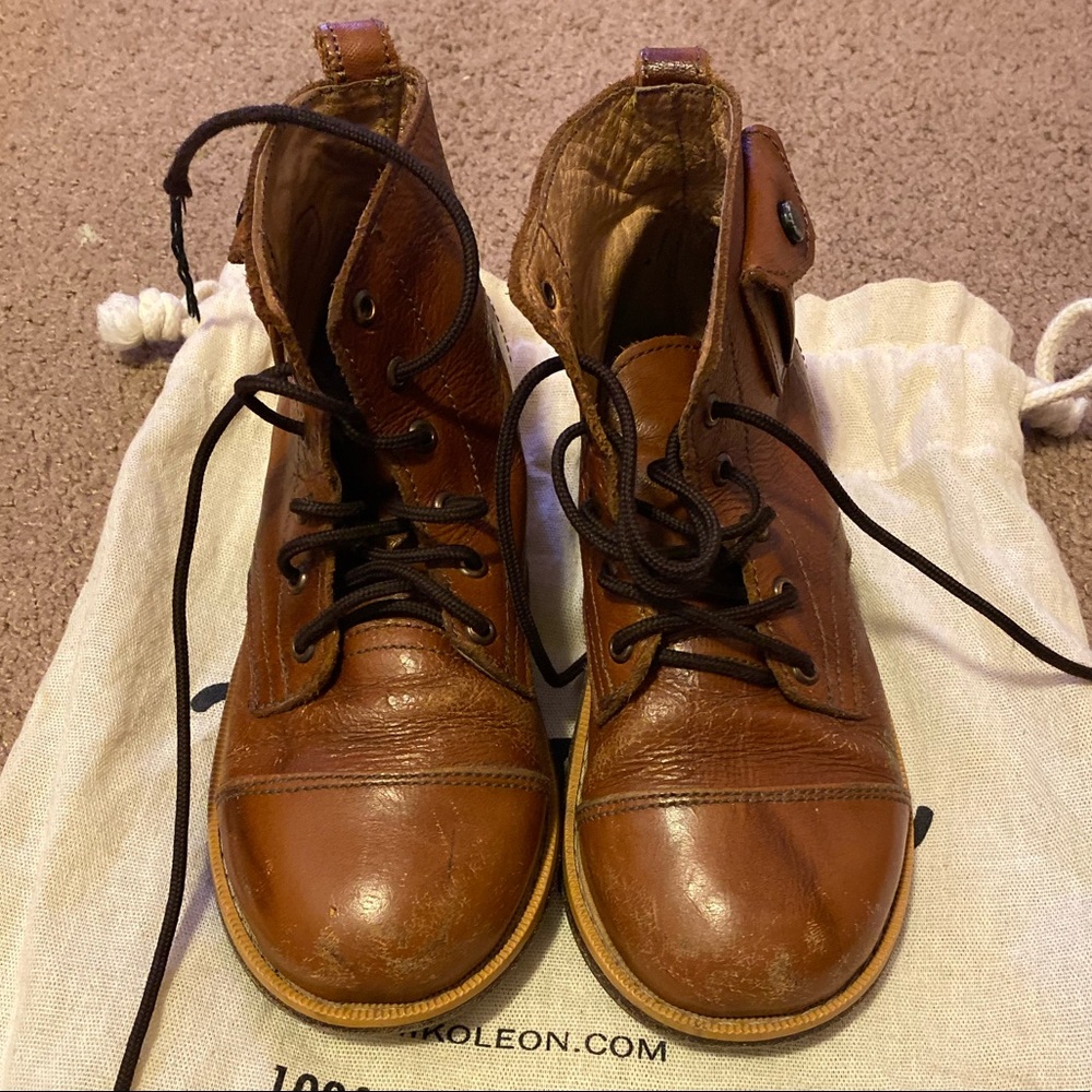 Mikoleon boots size 30